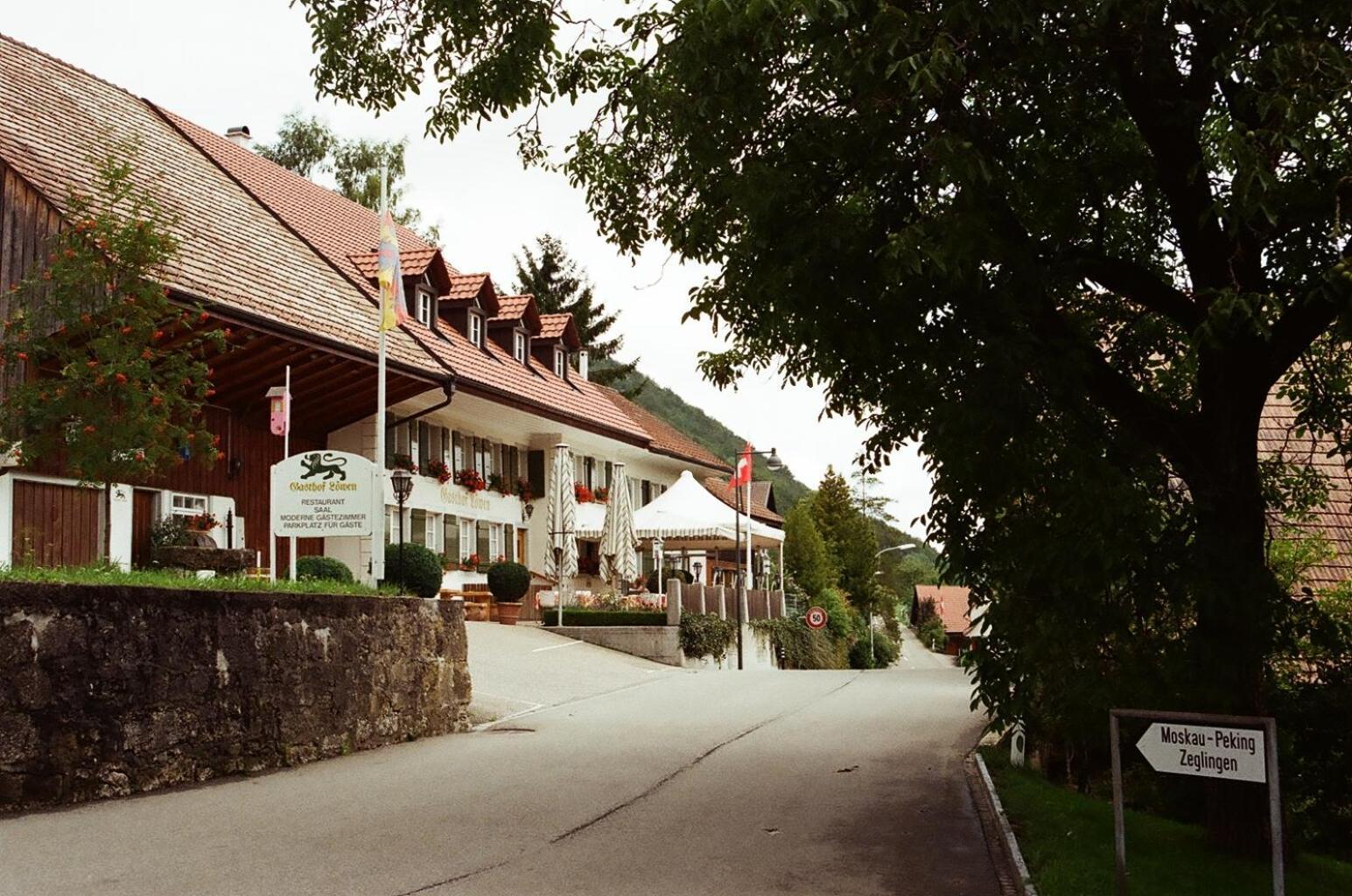 Gasthof Loewen Wisen Exterior foto